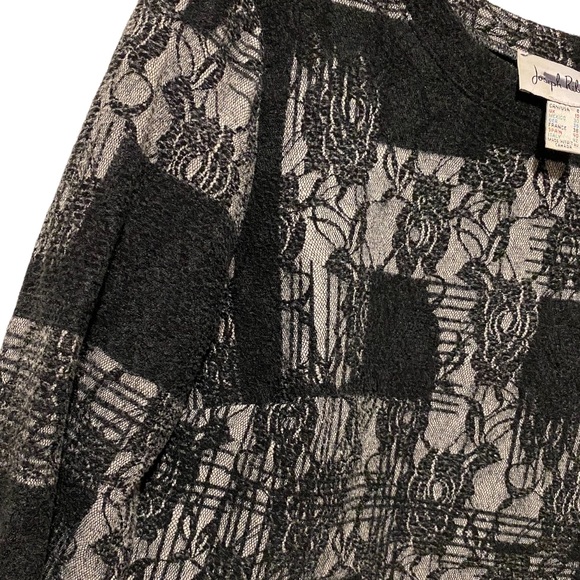 Gorgeous Joseph ribkoff long sleeve knit multi layer top - Picture 3 of 3